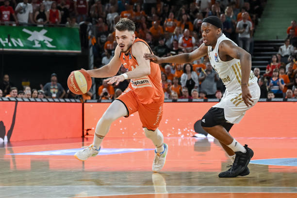 他们换来了 他们换来了